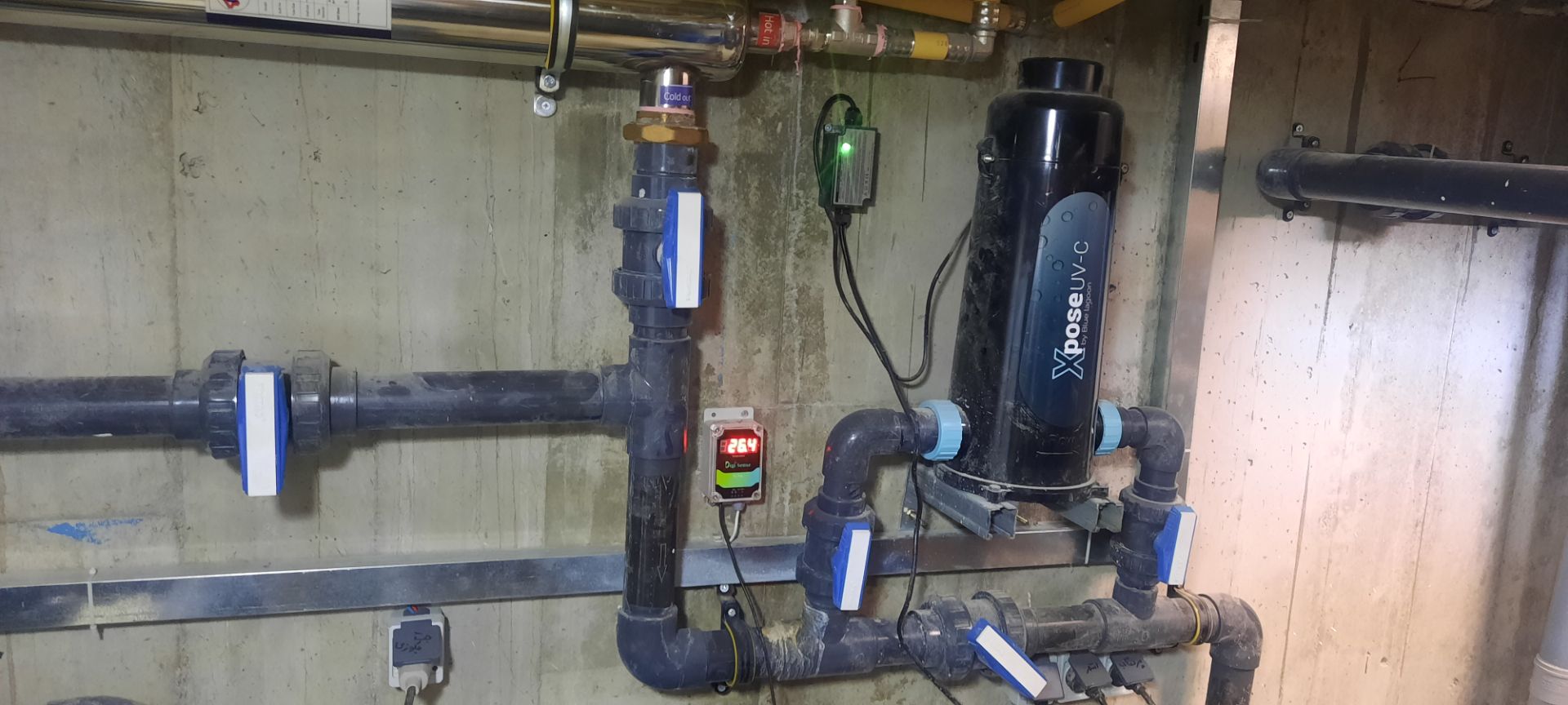 دستگاه گندزدایی UV استخر - پروژه مهندس طاهری تهران